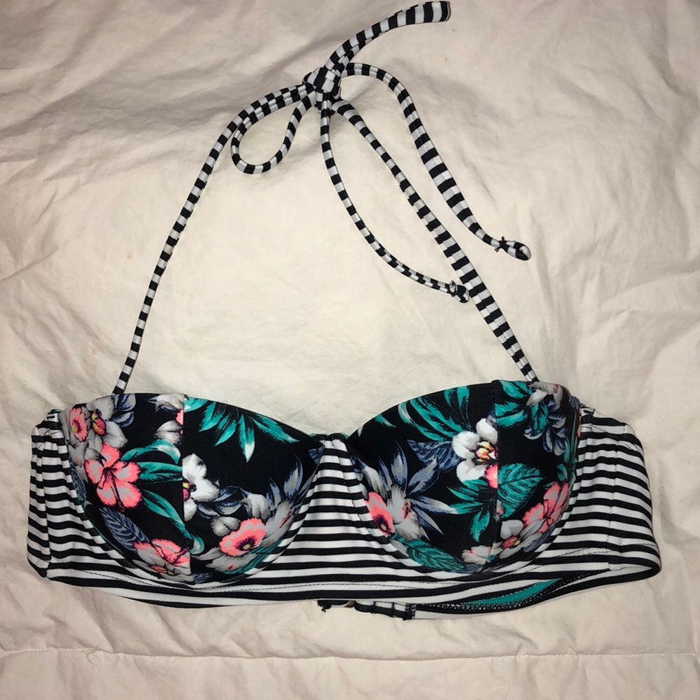 Floral bikini top